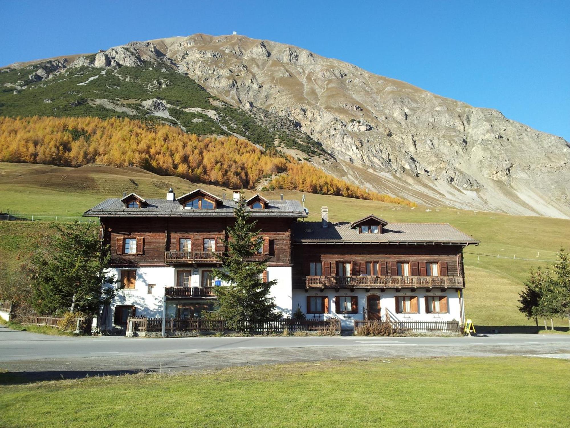 Chalet Del Sole Per Gruppi Livigno Exterior photo