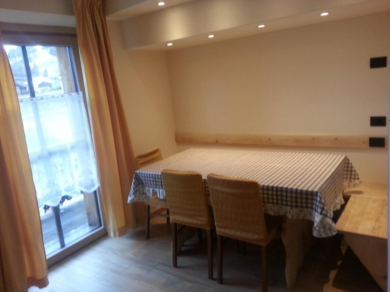 Chalet Del Sole Per Gruppi Livigno Exterior photo